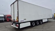 SCHMITZ CARGOBULL SKO 24/L - 13.4 FP60 - mrazírenský návěs + dvojitá podlaha + diesel-elektrický agregát THERMO KING SLXi 300